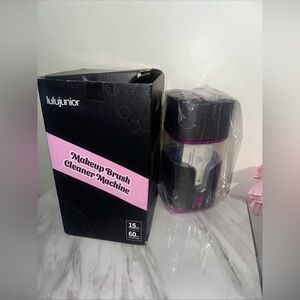 Makeup Brush Cleaner Machine